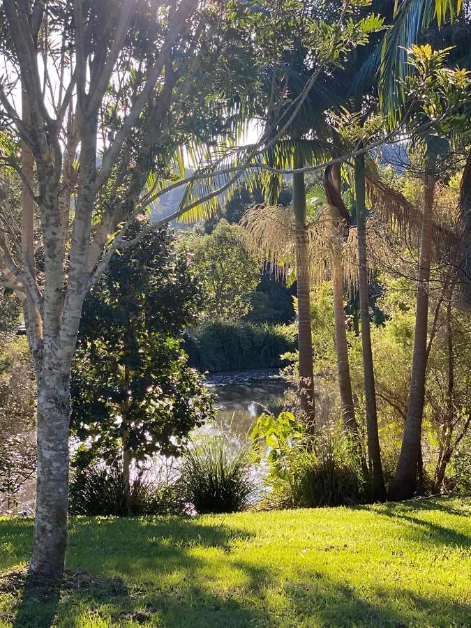 Yurts Of Currumbin Valley 0*,